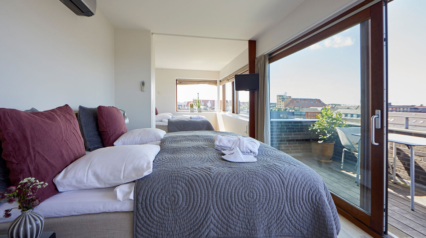 105M2 Penthouse Hotellejlighed Vaerelse